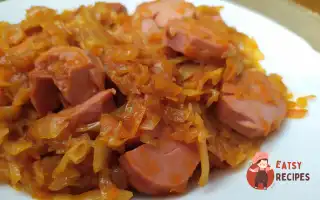 Тушкована Капуста З Сардельками