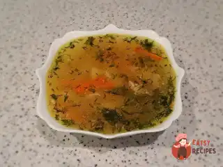 Швидкий суп на курячому бульйоні