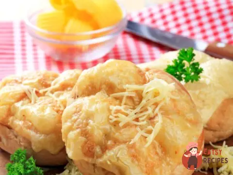Скони з чеширським сиром