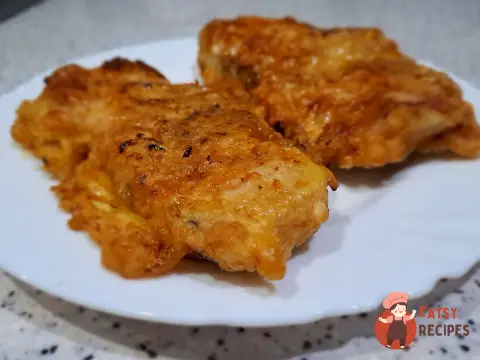 Котлета зі свинини на сковороді