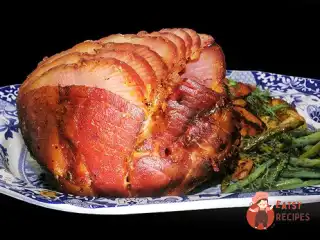 Запечена шинка в кленово-гірчичній глазурі