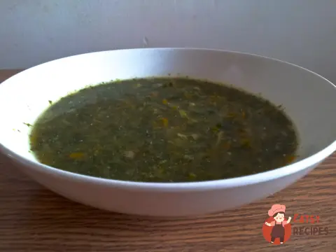 Суп із яблук з цибулею-пореєм