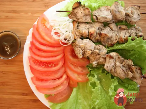 Курячі шашлички, мариновані в ткемалі