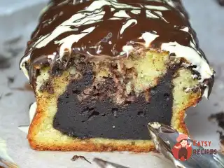 Ванільний кекс з вологою шоколадною начинкою