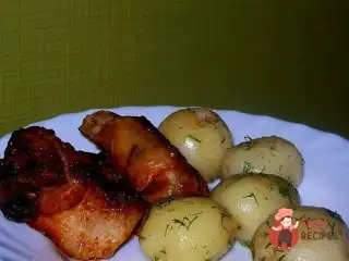 Свинячі реберця в томатному маринаді