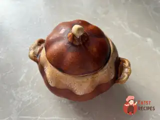 Запіканка в горщиках з кроликом