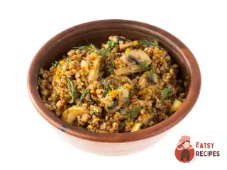 Гречана крупа з грибами