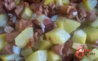 Кабачки З Лисичками Під Вершковим Соусом З Помідорами