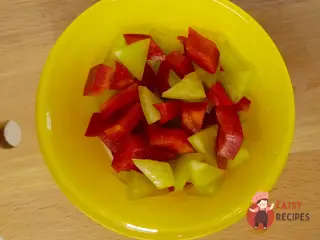 Крок 4: Курячий бульйон з галушками із сердець