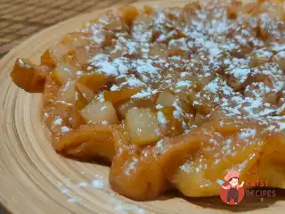 Пиріг із грушами та корицею