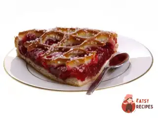 Вишневий пиріг з корицею