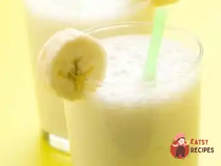 Молочний банановий коктейль