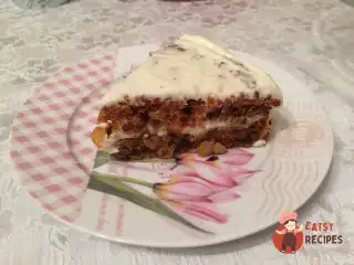 Морквяний торт Starbucks