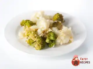 Печена цвітна капуста з броколі, часником та лимоном