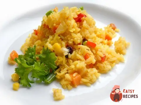 Рис з овочами, паприкою та чебрецем