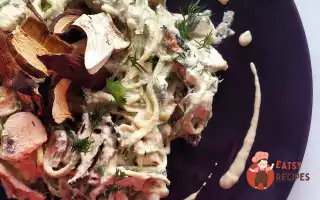 Сироїдна Паста Із Цукіні З Соусом «Альфредо»