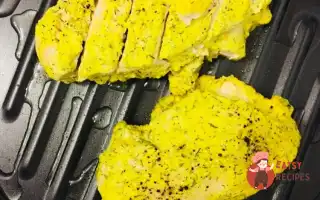 Тушкована Куряча Грудка В Шафрановому Соусі