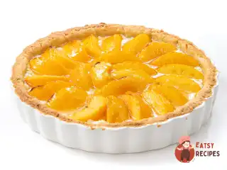 Простий пиріг з сиром та персиками