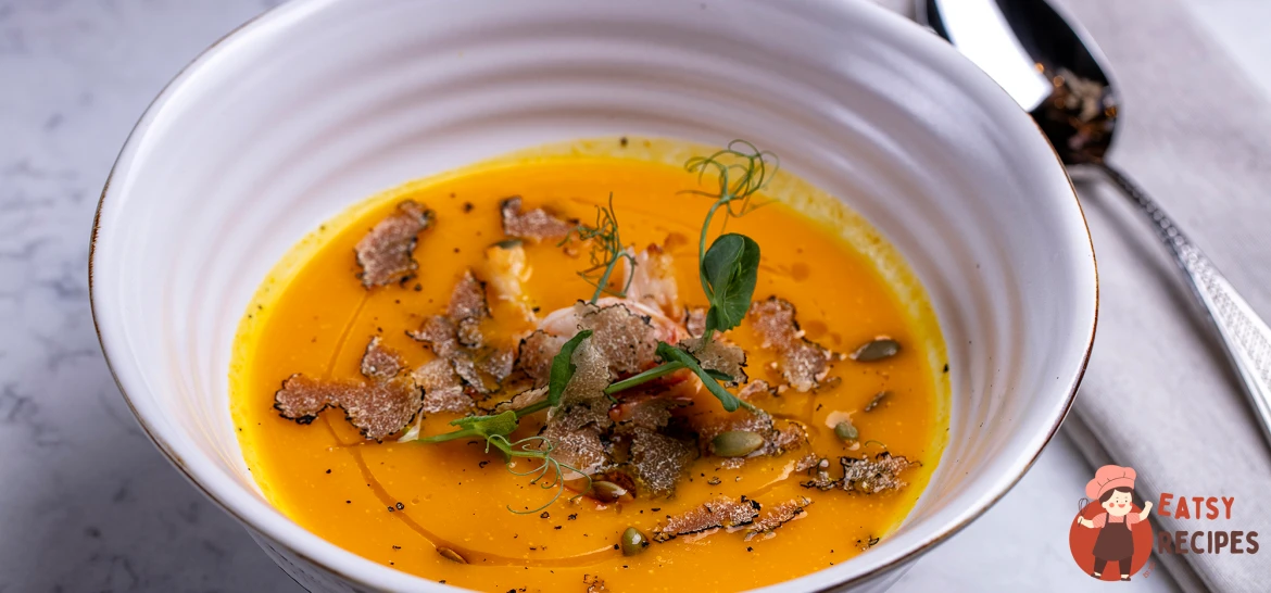 Гарбузовий крем-суп з лангустинами та чорним трюфелем