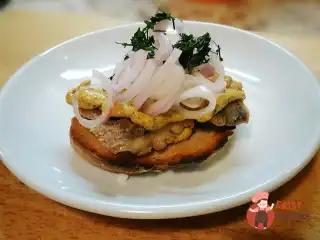 Бутерброд зі смаженим оселедцем по-скандинавськи