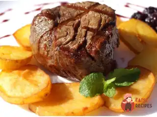 Яловичий філей з евкаліптовим кремом