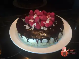 Торт "Чорний Принц" з малиною