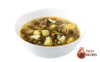 Зелений Борщ З Листя Ревеню