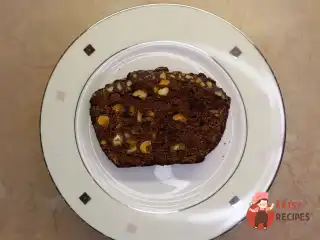 Шоколадний кекс із фундуком