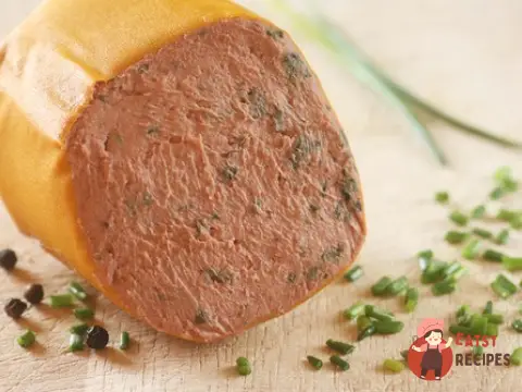 Мус із курячої печінки з коньяком