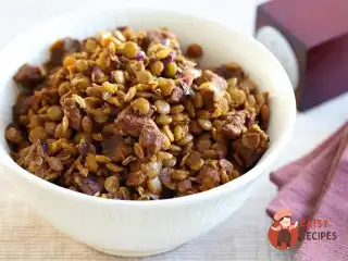 Баранина в маринаді з сочевицею