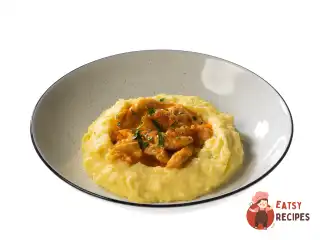 Бефстроганів з грудки індички