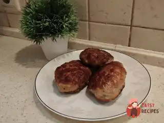 Котлети з хлібом і куркумою