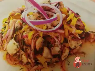 Грибний салат у маринаді