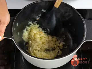 Крок 5: Рагу з камбали з кокосовим молоком