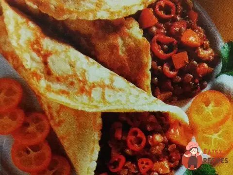 Кукурудзяні коржики з сочевицею
