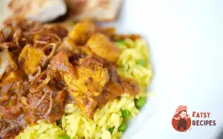 Маринована Курка З Арахісом, Лимонною Травою, Соєвим Соусом Та Коріандром