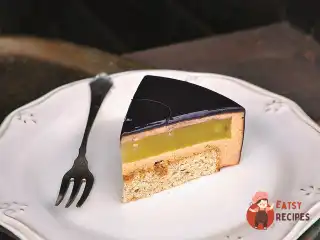 Мусовий торт «Яблуко-кориця»