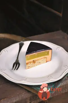 Мусовий торт «Яблуко-кориця»