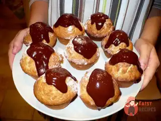 Ванільні капкейки з шоколадним кремом