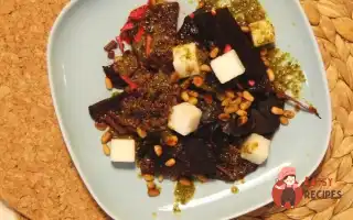 Салат З Буряка З Соусом Песто