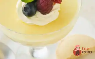 Лимонний Поссет Із Пряними Фруктами