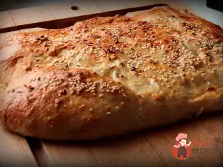 Пиріг ароматний з сиром та сиром