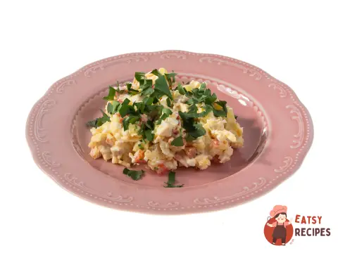 Салат з куркою та сиром