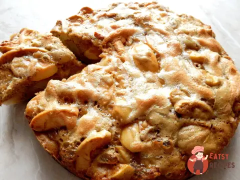 Швидка шарлотка з корицею та лимонною цедрою