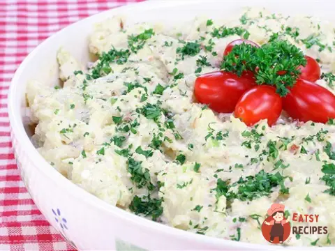 Картопляний салат з мелісою