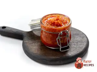 Аджика з яблуками