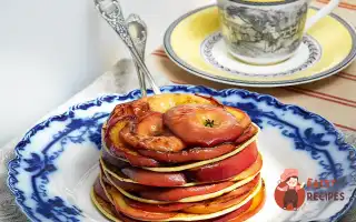 Млинець З Яблуком