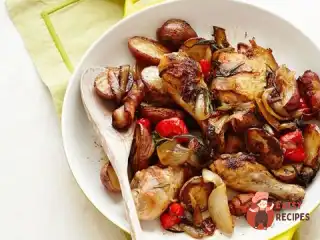 Смажена курка з беконом