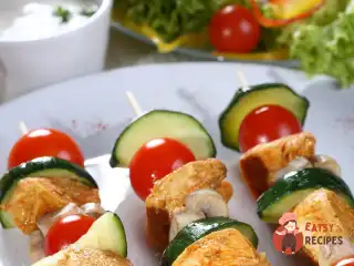 Курячий шашлик з овочами