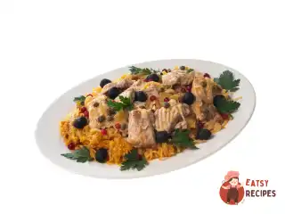 Солянка зі стерляддю (осетриною) на сковороді